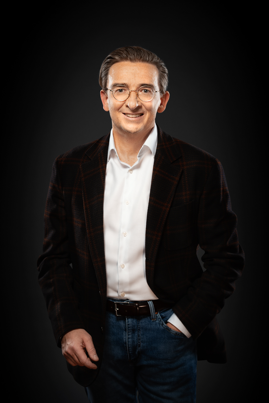 Dr. Stefan Kucera